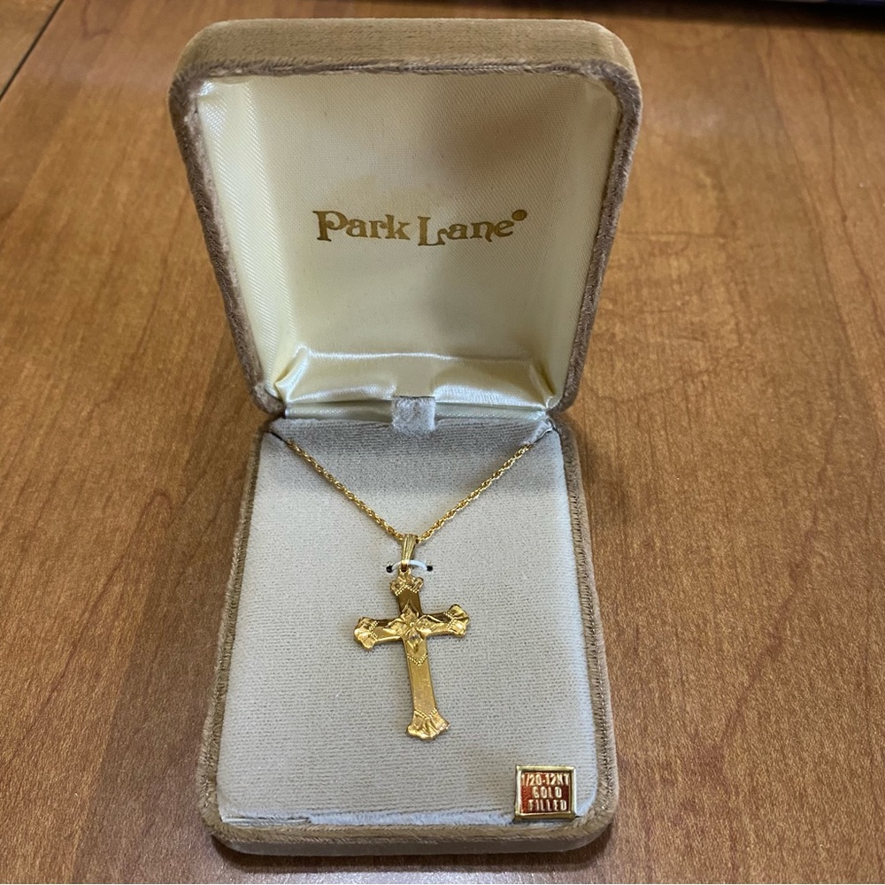 Park Lane vintage 1/20 12 karat gold filled cross necklace